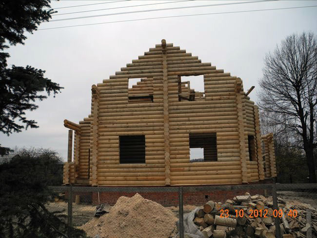 Отделка крыши в деревянном доме
