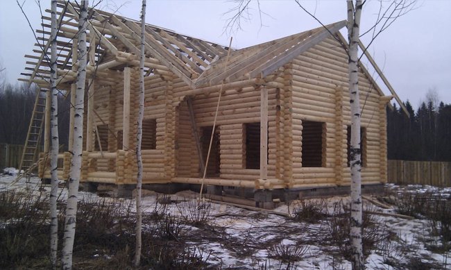 сруб деревянного дома